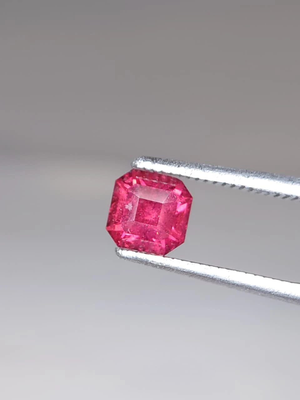 1.1ct Natural Malaya Garnet in Asscher Cut from Tanzania — view 4